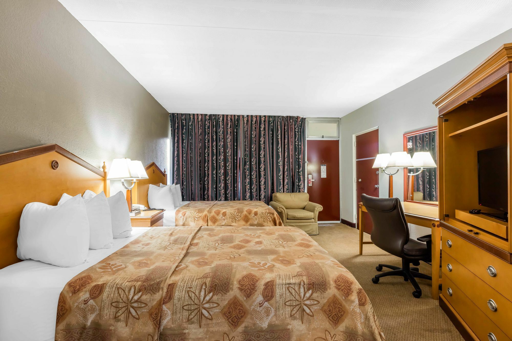 Lotus By Hotel Inn - Hot Springs Exterior photo