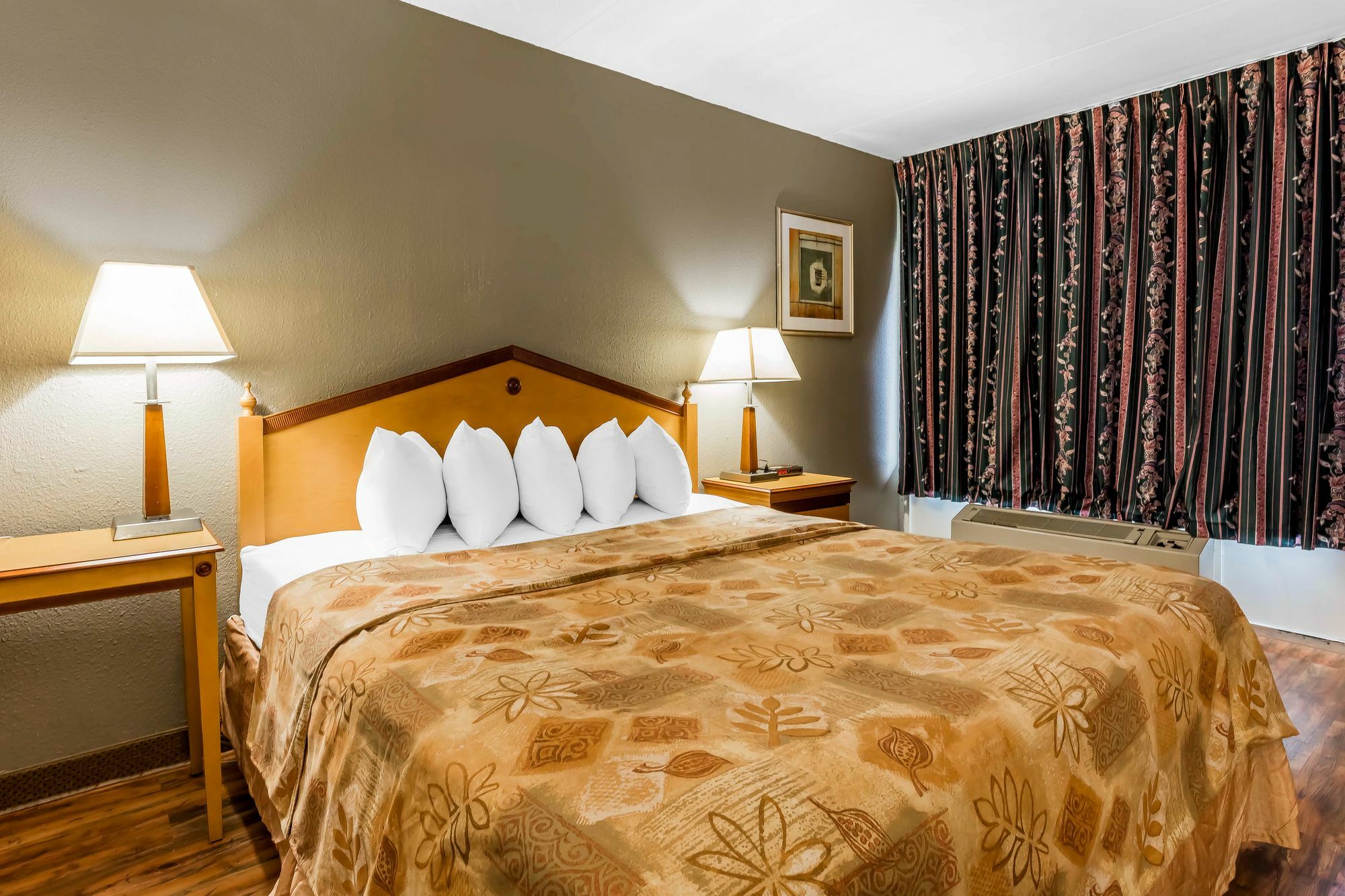 Lotus By Hotel Inn - Hot Springs Exterior photo
